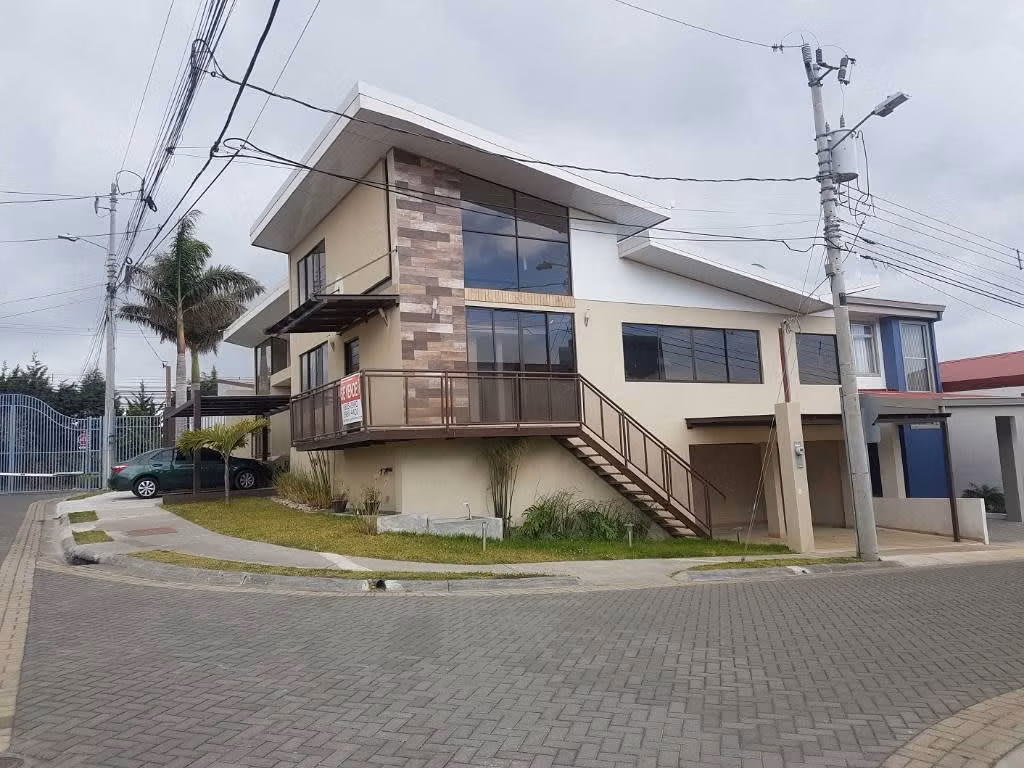 Spazio Real Estate