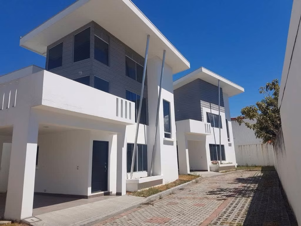 Spazio Real Estate