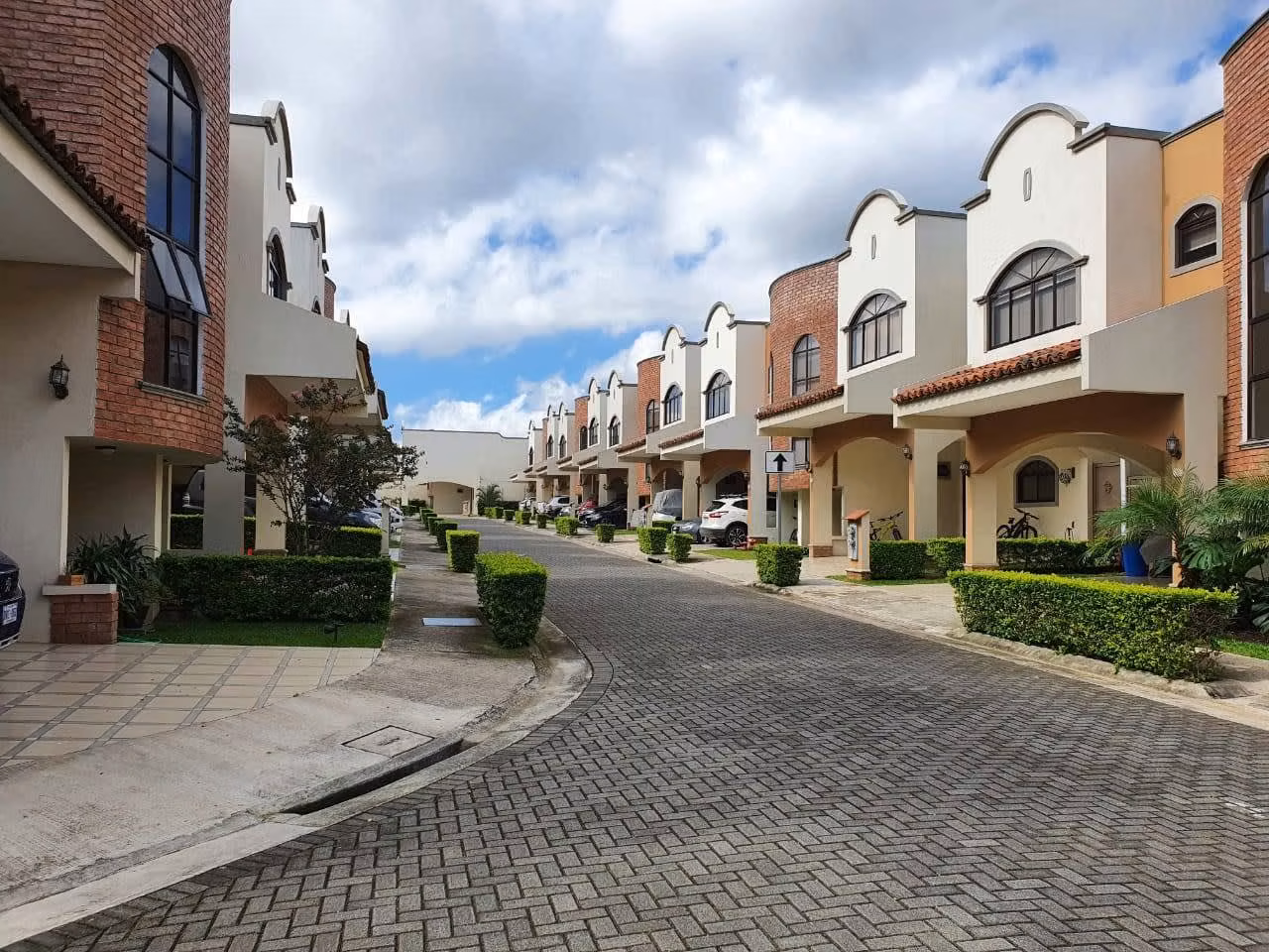 CYM Real Home.