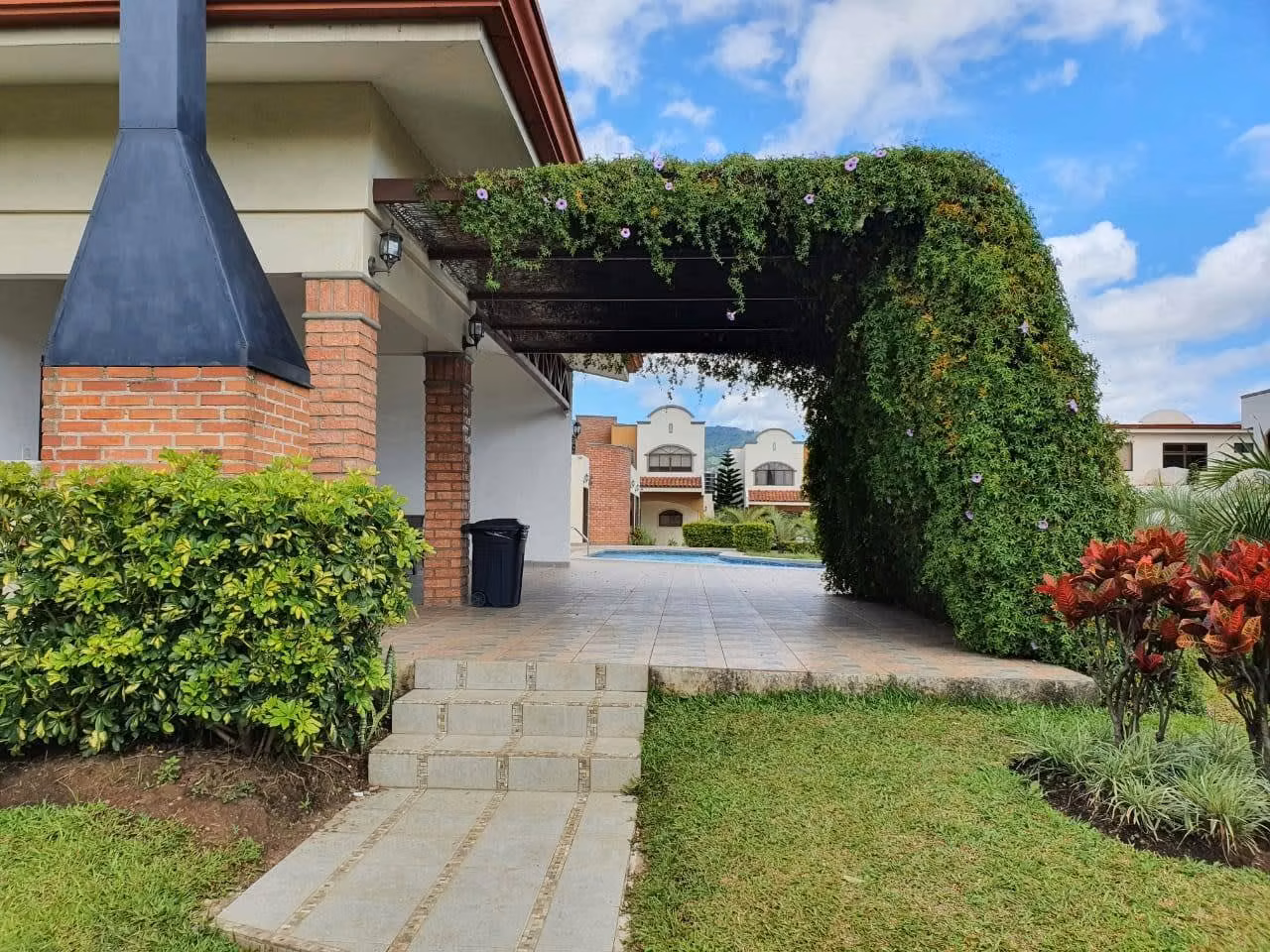 CYM Real Home.