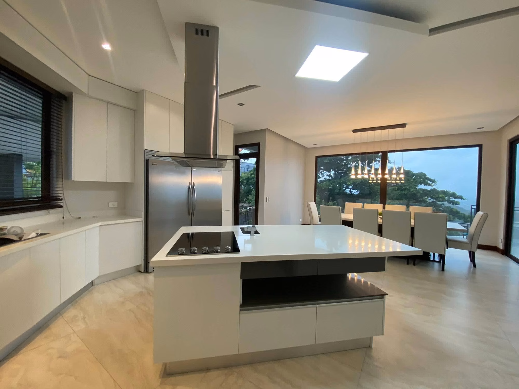 Valiente Real Estate