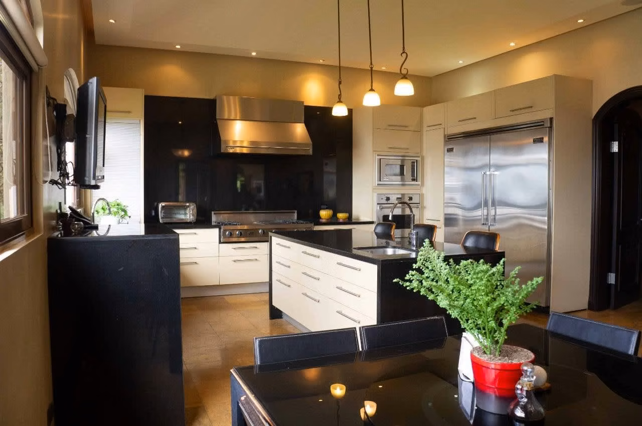 Valiente Real Estate