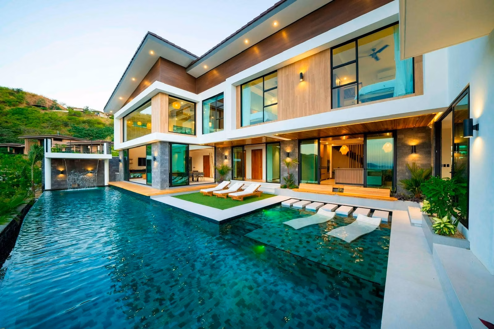 Arenas del Pacífico Realty Group