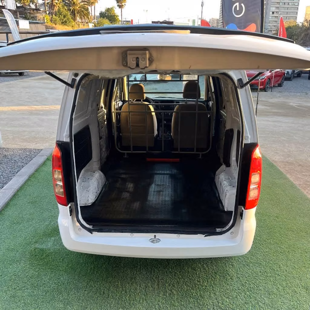 SANTA CRUZ AUTOS