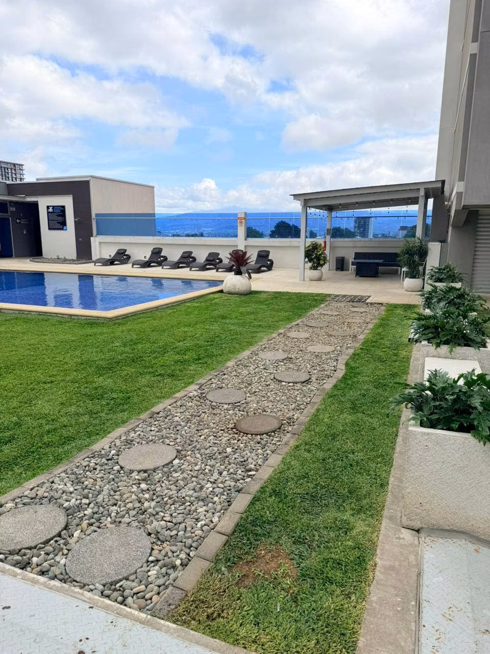 VARTAR REAL ESTATE