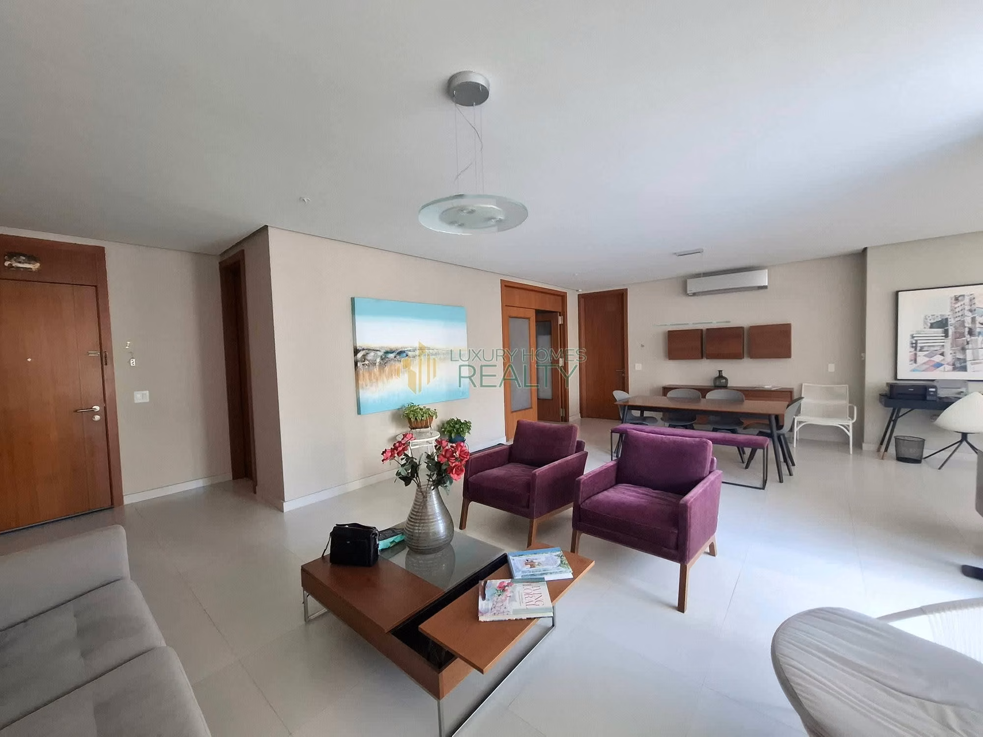 LUXURY HOMES REALTY