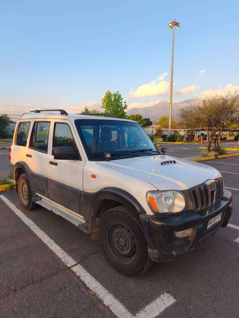 Mahindra Scorpio de 