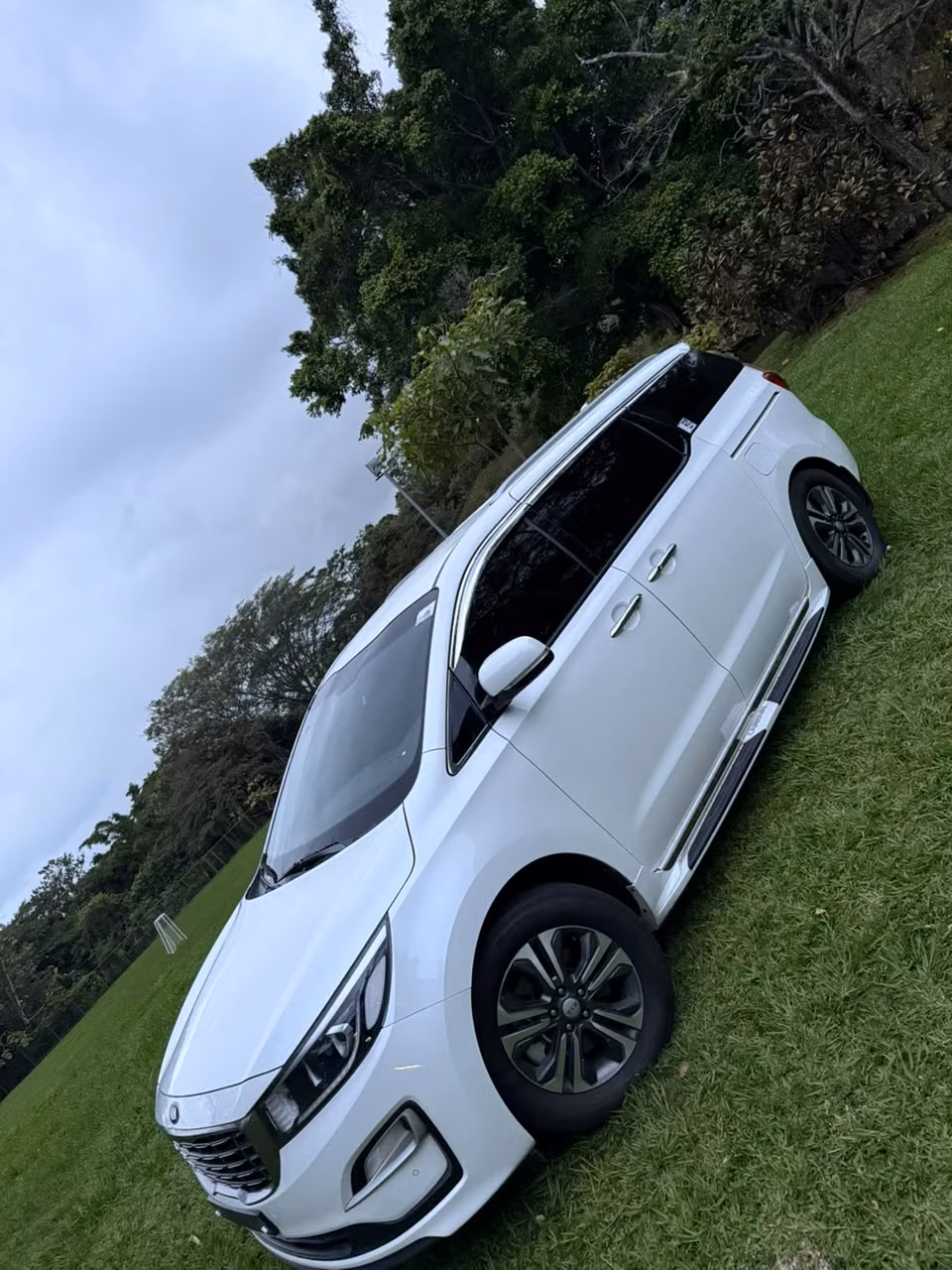 Kia Carnival from 