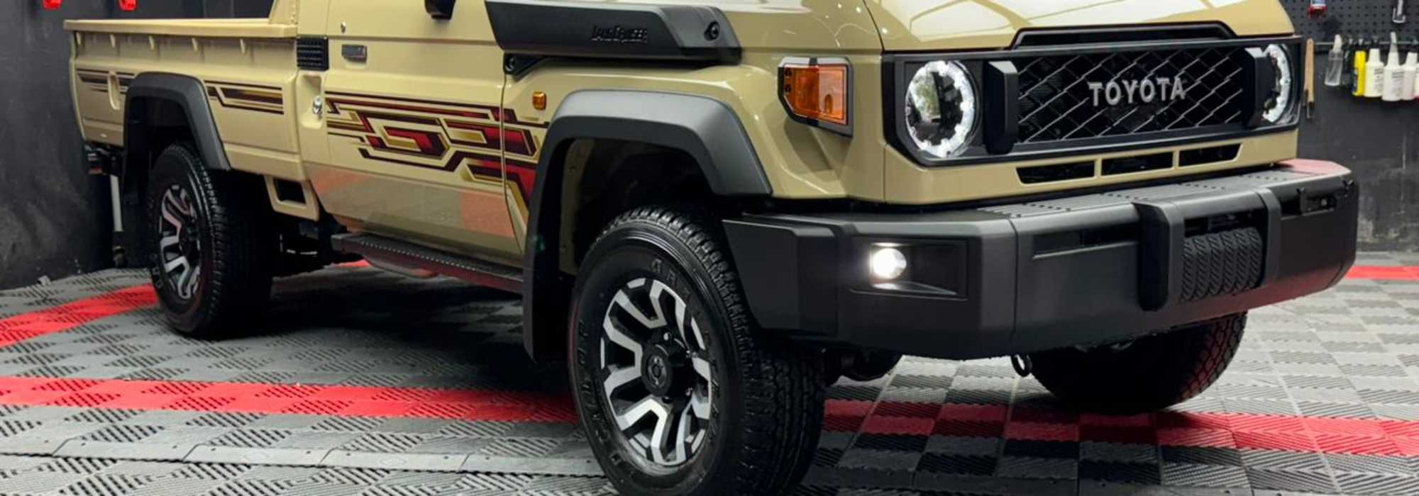 Toyota Land Cruiser from TradeX Auto