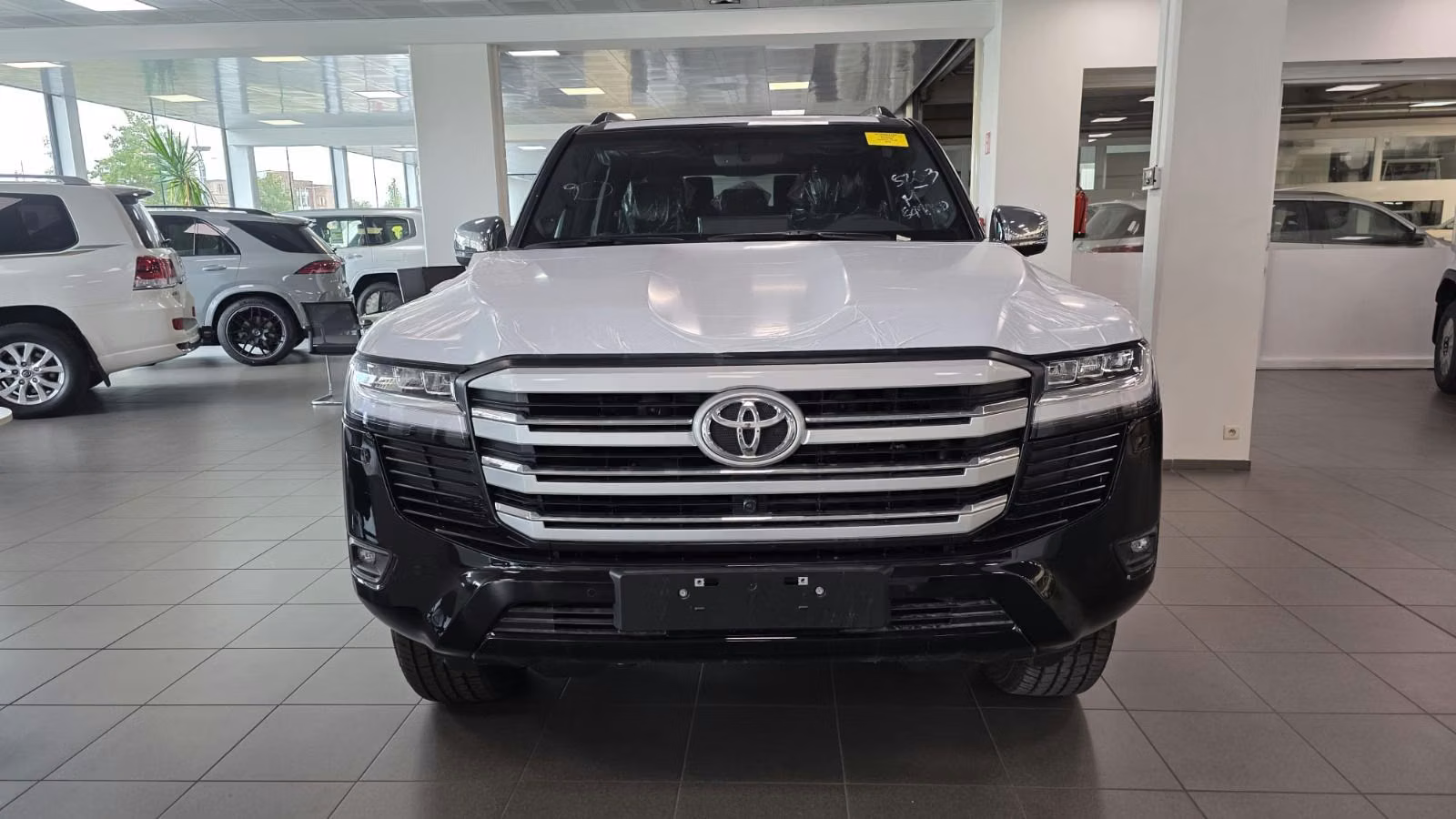 Toyota Land Cruiser from TradeX Auto