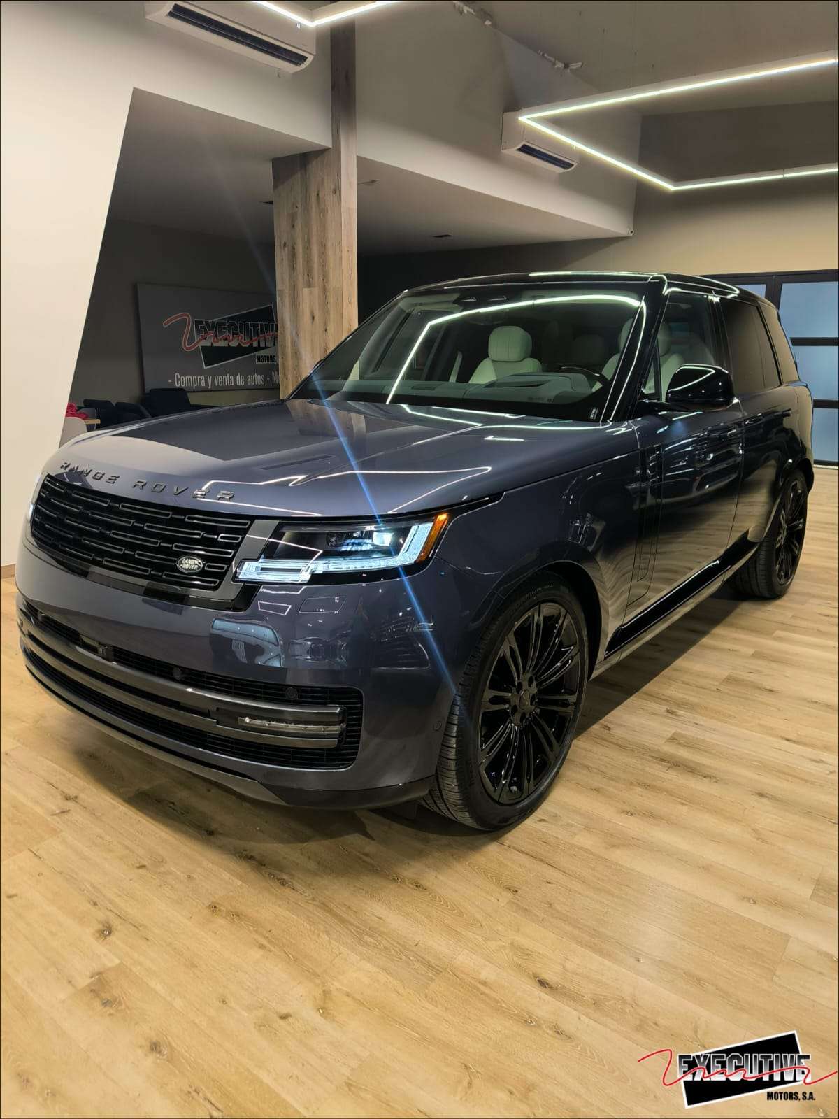 Land Rover Range Rover from Executive Motors