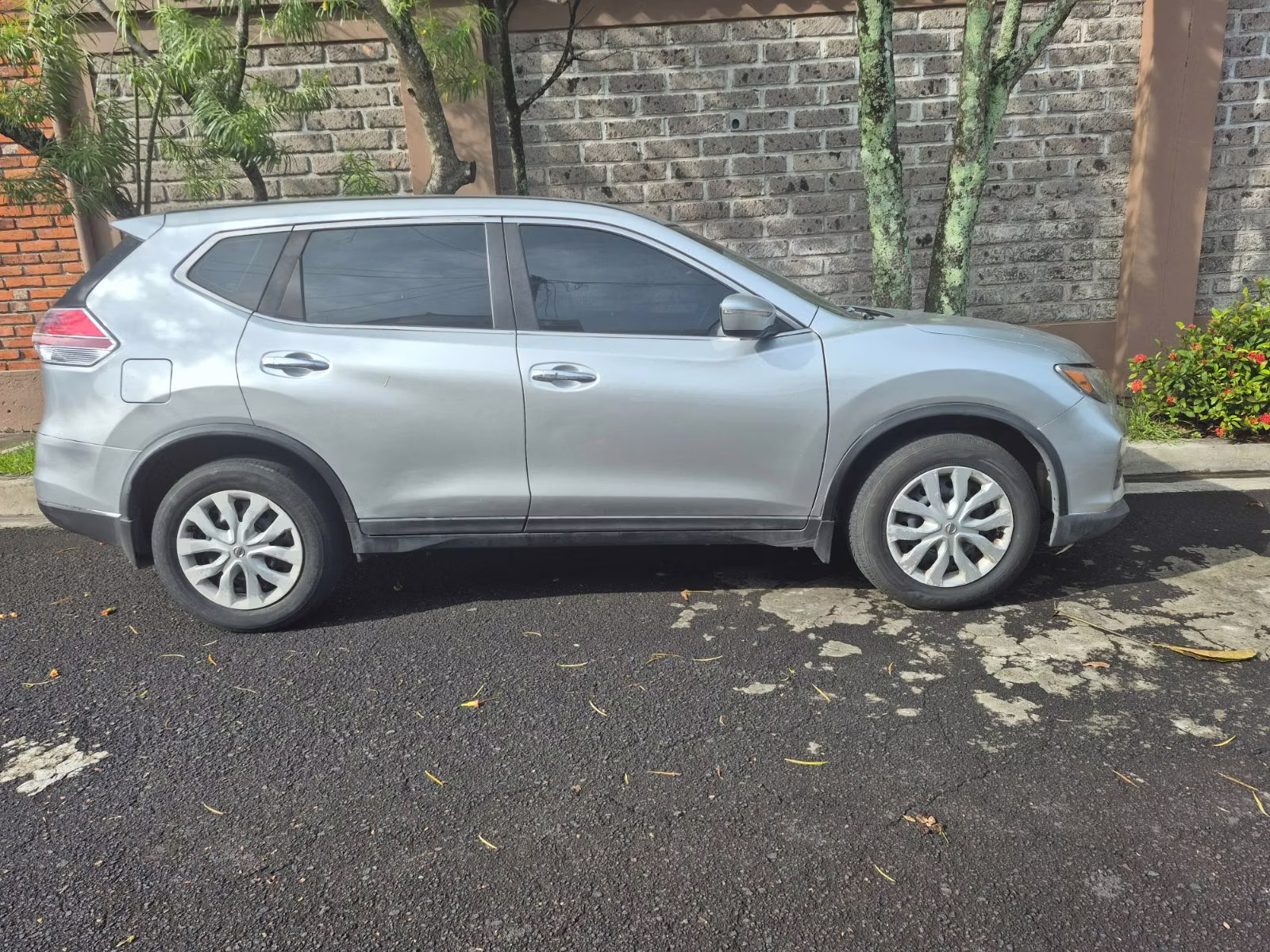 Nissan Rogue Nidita 