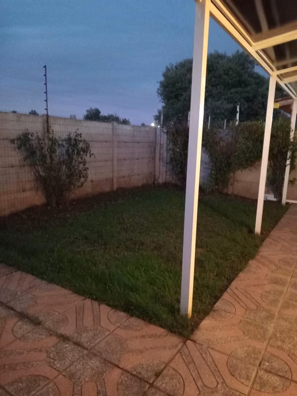Se arrienda casa impecable, en excelente barrio