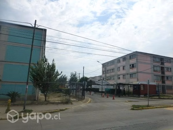 Condominio Altas Cumbres con estacionamiento 4° P