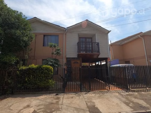Casa amplia Villa Los Girasoles de Lampa impecable