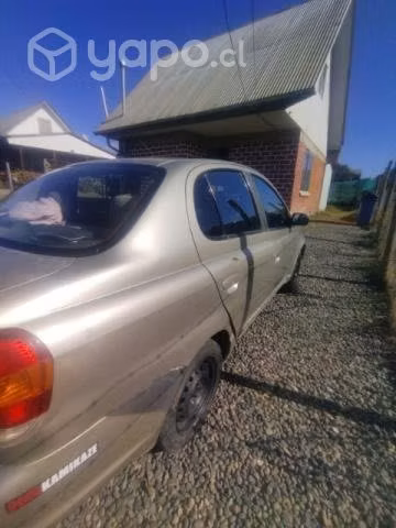 Vendo yaris