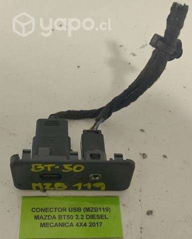 Conector USB (MZB119) BT50 2.2 Diesel Mec 2017
