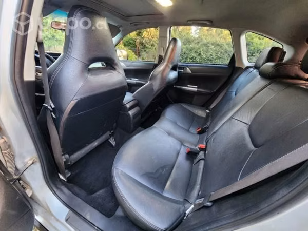 Vendo subaru xv año 2011 full automático