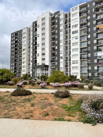 Arriendo departamento año corrido semi amoblado