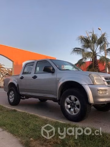 Chevrolet dmax 4x2 petrolera