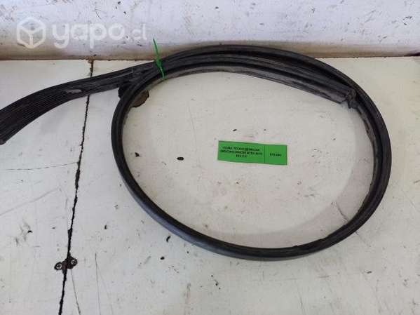 Goma Techo Derecha (MBC250) Mazda BT