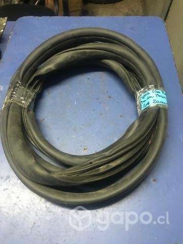 Goma contorno pilar pta tras der BT