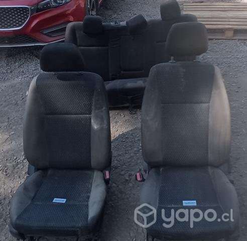 Juego Asientos (MBZ209) Mazda BT50 2019 4X4