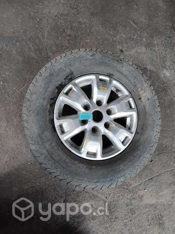 Llanta Aluminio Detalle Con Neumático Ford Ranger