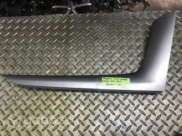 Moldura (017) central Mazda BT50 2013 al 2020