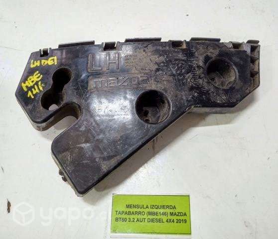Mensula Izquierda Tapabarro (MBE146) BT50 3.2 2019