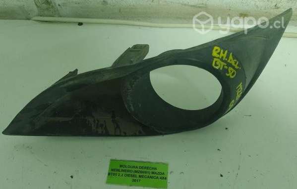 Moldura Derecha Neblinero (MZB091) BT50 2.2 2017