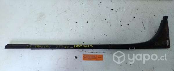 Moldura Lame Vidrio tras izq (MBT3023) BT50 2020