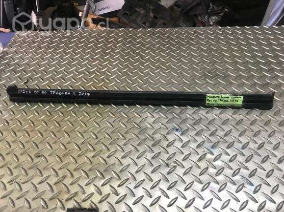 Moldura lame vidrio int pta tras izq BT50 2013-