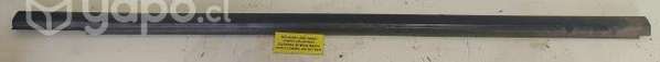 Moldura Lame Vidrio Pta del izq (BTM044) BT50 2020