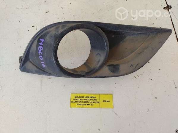 Moldura Neblinero Der Parachoque Del BT50 2019 2.2