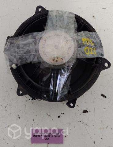 Par Parlantes (MTZ021) Mazda BT50 4x2 2.2 Diesel 2