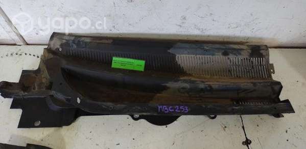 Rejilla Torpedo Derecha (MBC253) Mazda BT50 2019