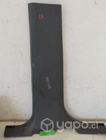 Tapiz Cubre Pilar Central Izq Inf BT50 2.2 2020