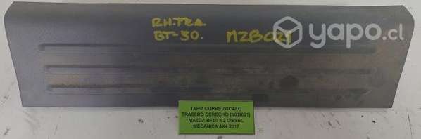 Tapiz Cubre Zocalo Tras Der (MZB021) BT50 4x4 2017