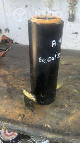 Excavadora Caterplillar 336D, tensoras