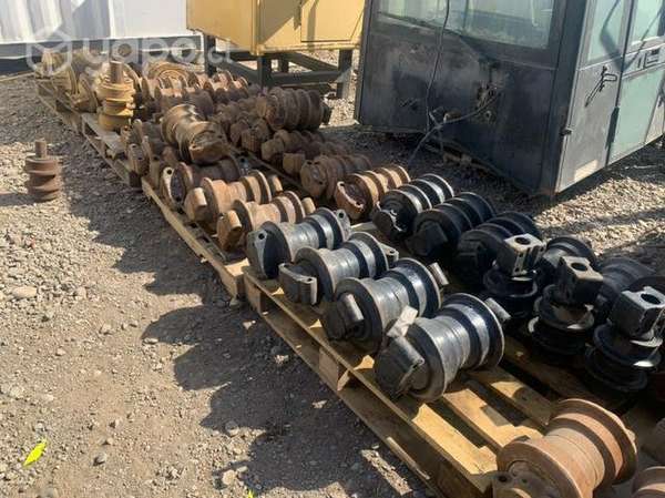 Rodillos excavadora Caterpillar buen estado