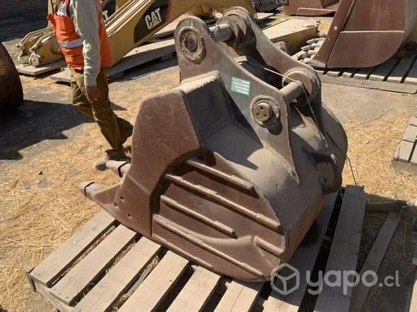 Tornameza Caterpillar 320D impecable estado