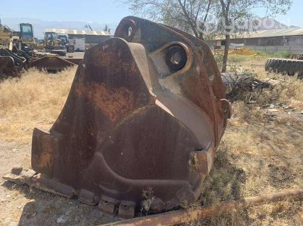 Excavadora 65 toneladas disponemos de balde