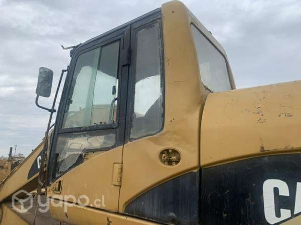320C Caterpillar disponemos cabina