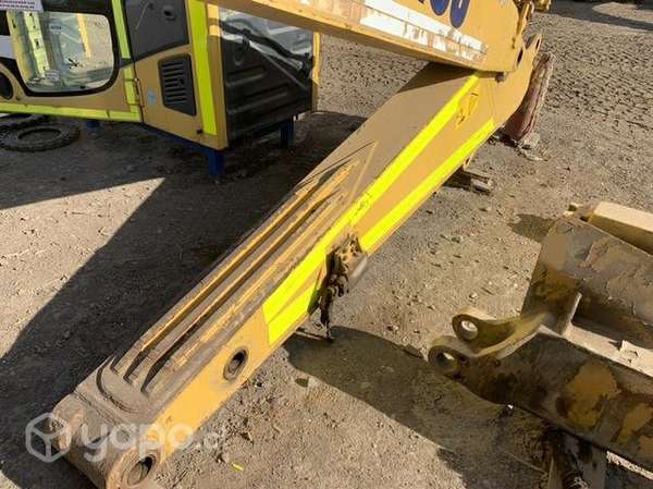 PC200-8 brazo ataque Komatsu