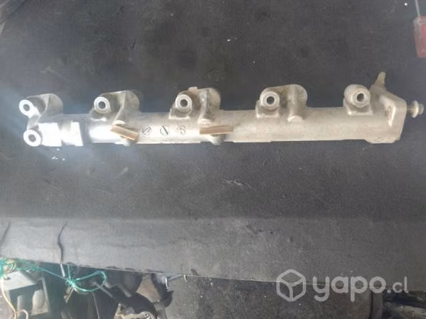 RIEL DE INYECCIÓN SIN BULBO Mazda cx7 2.3 Turbo co