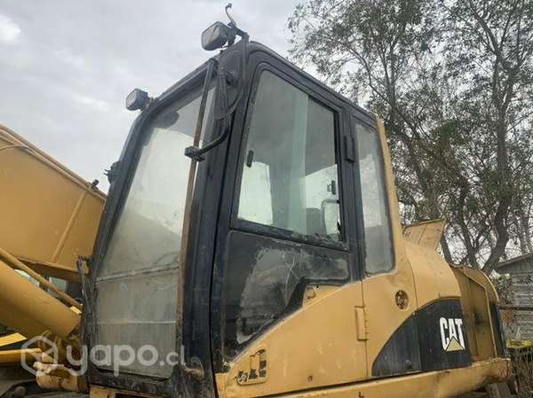 320C, Caterpillar disponemos de Cabina