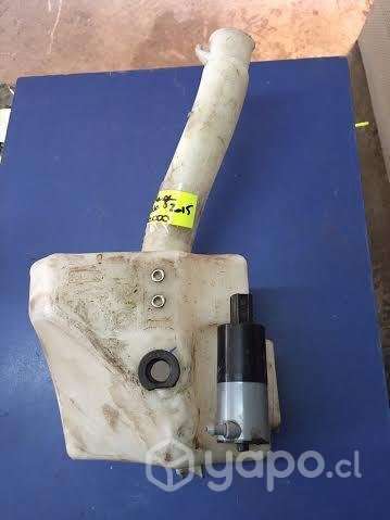 Deposito agua parabrisas Ford Ranger 2015