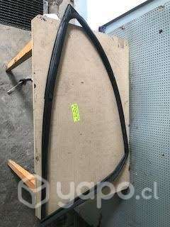Goma vidrio del izq Ford Ranger 3.2 2018