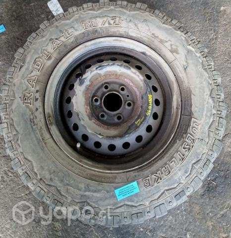 Llanta Fierro Con Neumático Nissan NP300 2.3 Diese